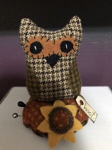 Primitive Pincushion Handmade Owl W Sunflower 18