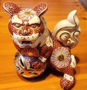 Handpainted 7 Porcelain Japanese Kutani Foo Dog Statue