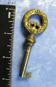 Skeleton Key Brass Antique Wreath Bow More Genuine Old Rare Vintage Keys Here