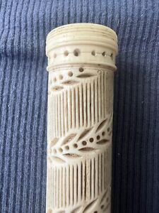 Antique Chinese Garland Of Leaves Carved Needle Case
