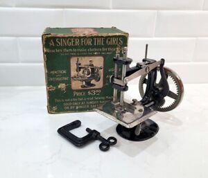 Singer Model 20 First Model 4 Spoke Toy Miniature Hand Crank Sewing Machine