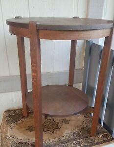 Vintage Gustav Stickley Quarter Sawn Oak Dowled Arts Crafts Mission Parlor Table