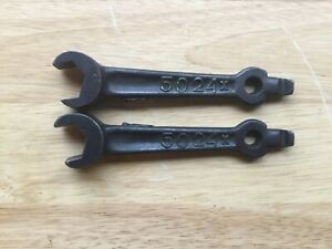 2 Antique Wrenches Cast Iron Stove Grate Lifters 5024x