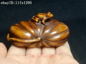 Japanese Boxwood Hand Carved Lotus Leaf Frog Statue Netsuke Old Desk Decoration