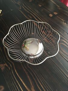 Silver Plated Wire Fruit Bowl Or Basket Vintage Mid Century Round