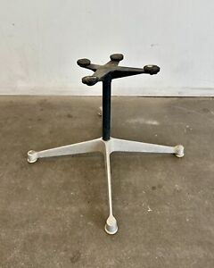 Eames For Herman Miller Original 1960s Aluminum Group Contract Chair Base