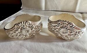 Set Of 2 Vintage Silverplate Silver Plated Floral Napkin Rings Holders