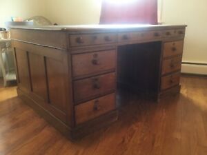 Vintage Antique Solid Oak Executive Desk Solid Wood Original Finish Pittsburg
