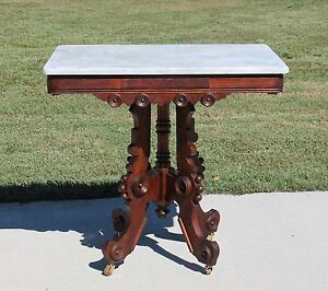 Victorian Walnut Burl Marble Top Parlor Center Lamp Table C1875