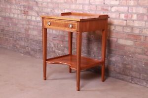 Beacon Hill Collection Federal Style Banded Mahogany Nightstand