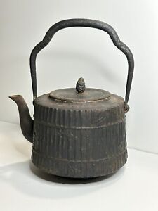 Japanese Antique Tetsubin Cast Iron Teapot