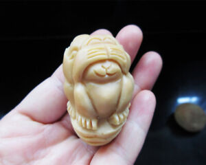 Vintage Handwork Netsuke Necklace Pendant Tagua Nut Carving Triple Monkey 196