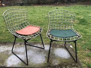 Knoll Mid Century Rare Pair Of Bertoia 2 Tone Metal Baby Chairs