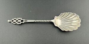 Victorian Silver Caddy Spoon With Shell Bowl And Barleytwist Handle London 1892