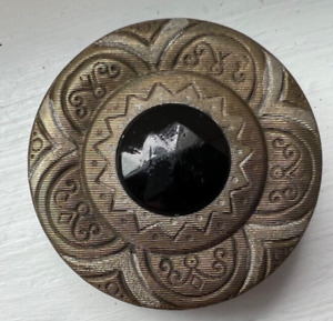 31mm Antique Brass Picture Button Jewel Button 1 1 4 A21
