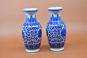 Vintage Chinese Pair Blue And White Porcelain Vases 6 5 Inches Tall