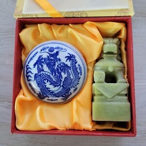 Vintage Chinese Carved Jade Imperial Lion Fu Foo Dog Stamp W Ink Pot Open Box