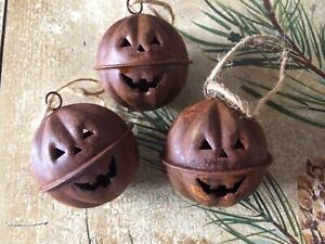 Set 3 Primitive Rusty Jingle Bells Pumpkin Halloween Jack O Lantern 1 75 44mm