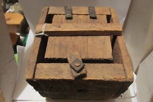 Rare Wood Lobster Bait Box 5 Square Crude Folk Art Type From Down East Maine