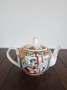 Antique Chinese Oriental Teapot Hand Painted Famille Rose Rose Medallion 