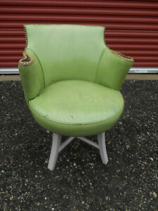 1950 S Mcm Distressed Green Leather Wormley Dunbar Swivel Lounge Club Chair