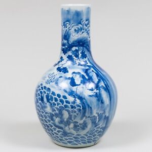 A Chinese Blue And White Porcelain Tianqiu Vase Xianfeng Period 19th Century