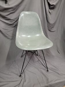 Vtg Eames Herman Miller Molded Fiberglass Shell Chair Seafoam Green