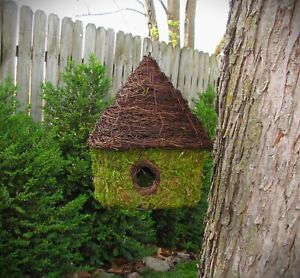 Primitive Vtg Style Rustic Country Cottage Hut Moss Vine Wire Birdhouse