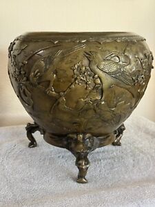Antique Japanese High Relief Heavy Cast Bronze Vase 10 Tall 8 Lbs 12 Oz