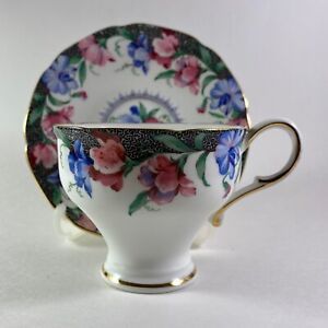 Rare Vintage Double Warranted Paragon Sweet Pea Teacup And Saucer