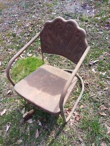 Vintage Solid Metal Seashell Design Patio Lawn Chair 