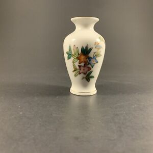 Chinese 3 75 Porcelain Bud Vase Flowers And Leaves Marked