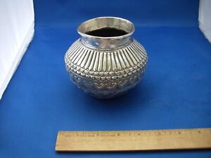 Good Indian Silver Small Chased Rounded Vase Heart Shapes Nr