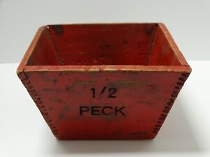Red Primitive Wooden Canted Apple Box Dovetailed Dry Measure 1 2 Peck 8 Sq 