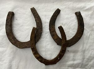 Good Luck Rusty Vintage Horse Shoes Old Primitive Barn Decor Lot Of 3 Western