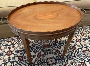 Kittinger Mahogany Inlaid Oval Coffee Table With Scalloped Gallery Tray