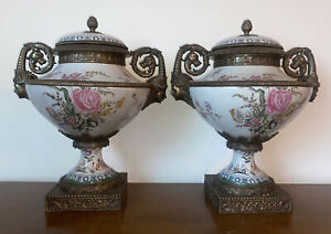 Exquisite Pair Of Wong Lee Crackled Glaze Porcelain Floral Urns Ormolu Accents