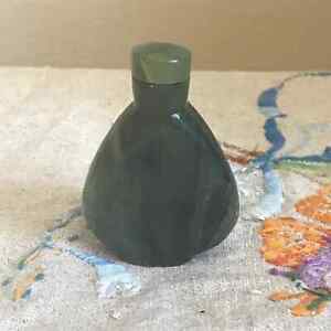 Vintage Chinese Hand Carved Marbled Jade Snuff Bottle 2 5 