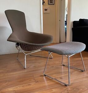Bertoia Bird Lounge Chair Footstand It Is In Great Condition Brown