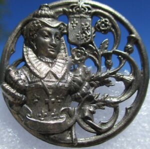 Vintage Antique French Mary Queen Of Scots Rose Thistle White Metal Button