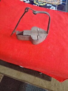 Early 1800s Hand Wrought Iron Miner S Log Cabin Fat Or Grease Betty Lamp Estate