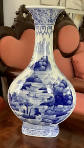 Vintage Large Chinese Blue And White Porcelain Vase Chinoiserie Asian Decor 18 