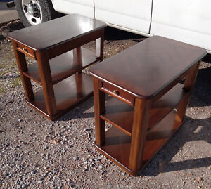 Pair Of Mahogany End Tables Side Tables Et29 