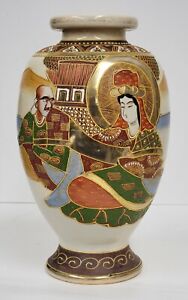 Vintage Japanese Taisho Satsuma Moriage Gilt Porcelain Vase Signed Beautiful 
