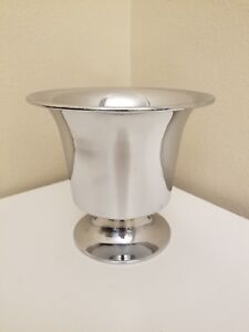 Antique Chase Satin Silver Ice Servidor Pail