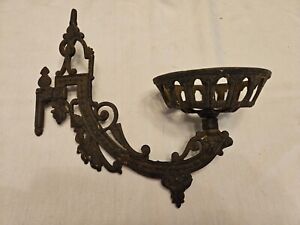 Antique Victorian Cast Iron Single Wall Mount Oil Lamp Sconce