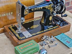 Singer 128k Vintage Hand Crank Sewing Machine With Accessories And Instructions