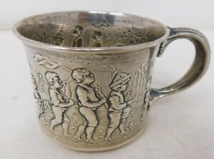1933 Gorham Sterling Silver Baby Cup Repousse Marching Drummer Line 96 Grams