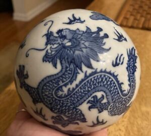 Gorgeous Rare Large Blue White Chinoiserie Dragon Motif Sphere Carpet Ball 4 