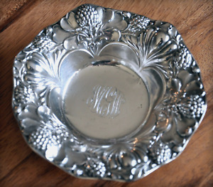 Gorham Clover Sterling Silver Bon Bon Nut Bowl A2569 Mgw Monogram Repousse Dish